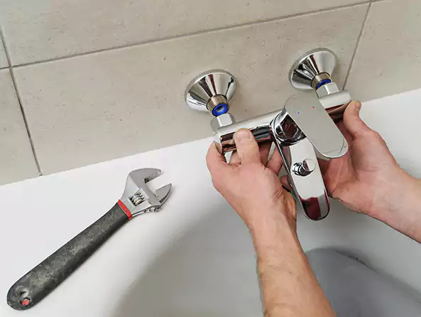 Why Choose South Lyon Plumbing Pro for Bathtub Faucet Replacement in South Lyon, MI?